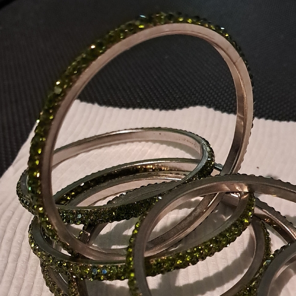 Elegant Olive Green Bangle Set Of 7 - Picture 6 of 6